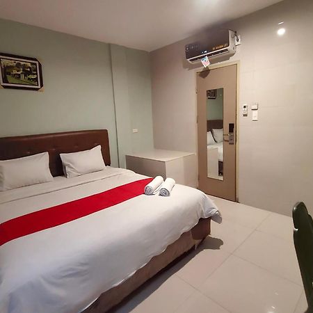 Permata Inn Medan Zewnętrze zdjęcie