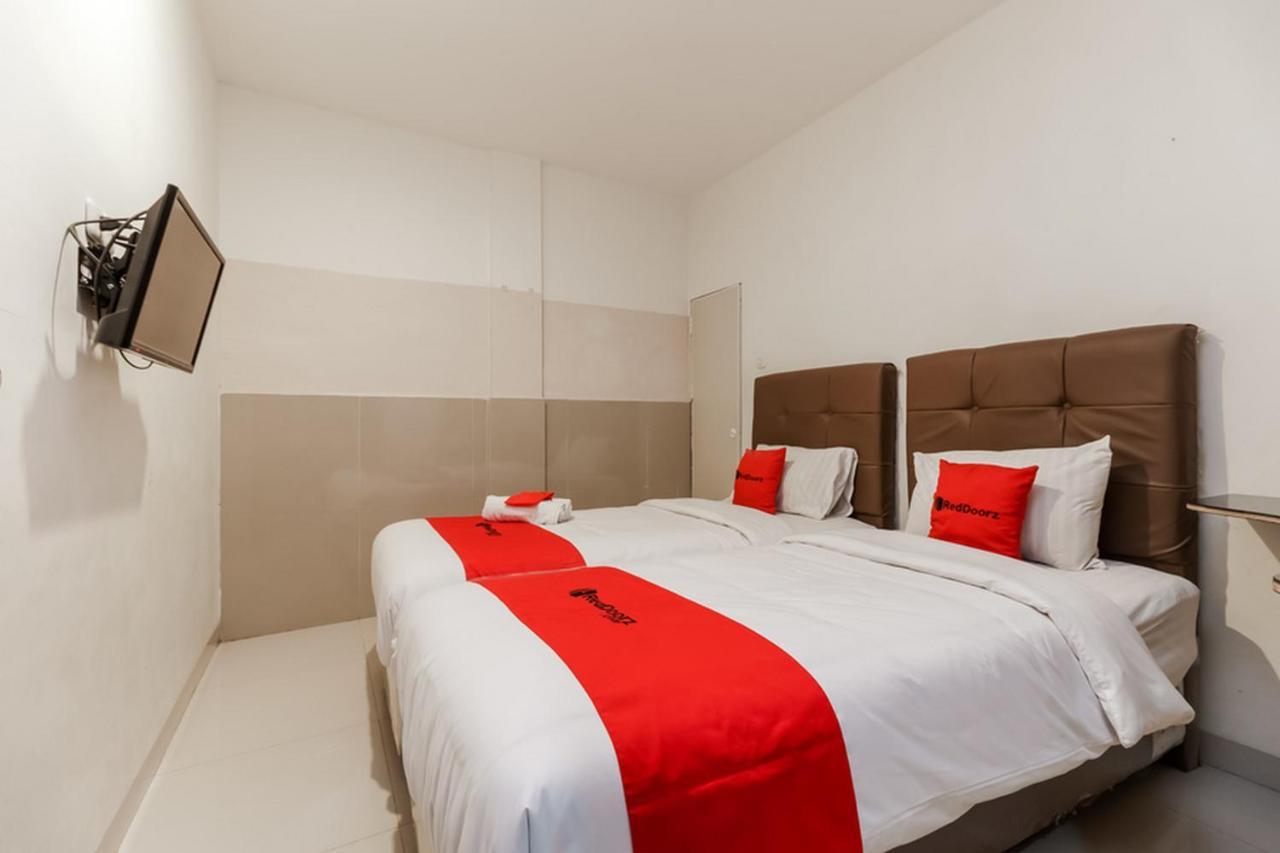 Permata Inn Medan Zewnętrze zdjęcie