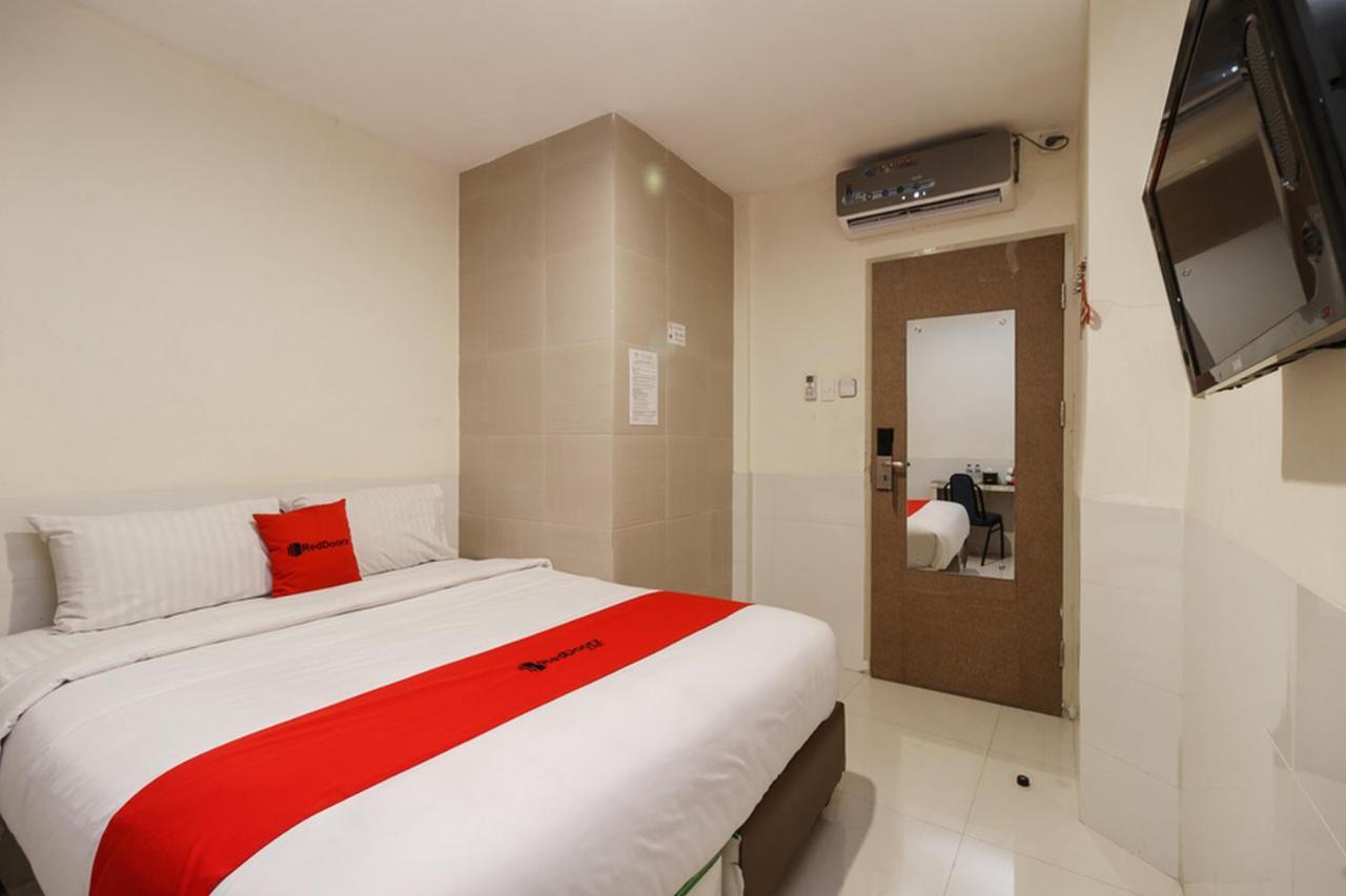 Permata Inn Medan Zewnętrze zdjęcie